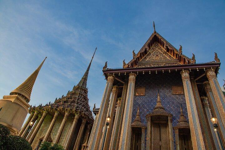 Private Tour : Grand Palace and Emerald Buddha Temple
