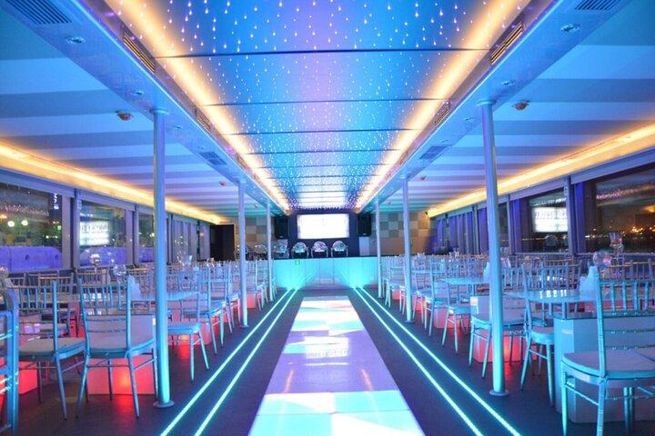 Marina Dhowe Cruise Dinner with Private Transfers