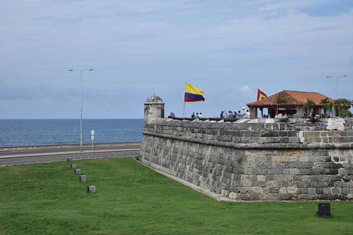 Santa Marta ↔ Cartagena Transfer with Barranquilla City Tour