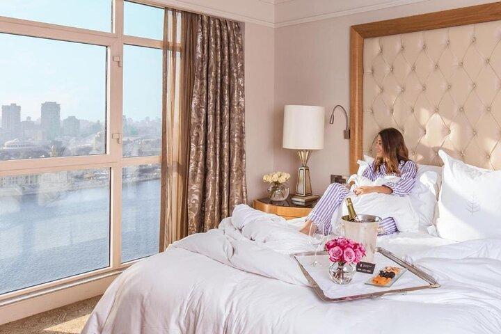 Week-End in Cairo for only rich couple