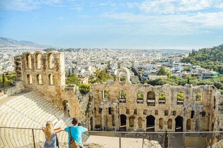 Athens Private Walking Tour: Acropolis monuments, Plaka and local food