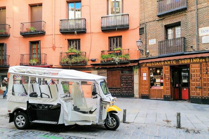 Tour of Castizo Madrid with a private guide in a yellow Tuk-Tuk
