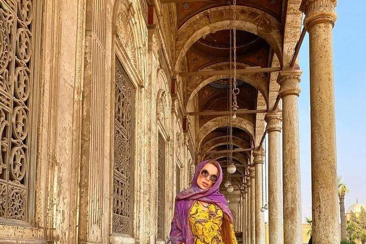 Giza Pyramids & Old Cairo Private Tour