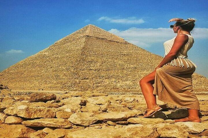 8 Days 7 Nights Package in Cairo With New Year Cruise by Air