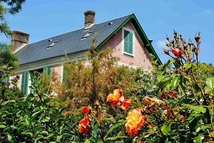 Private Giverny Monet’s House & Gardens Half-Day Tour from Paris