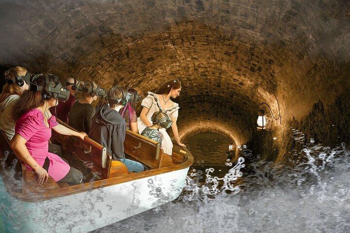 Vienna : Sisi's Amazing Journey VR Boat Ride Experience