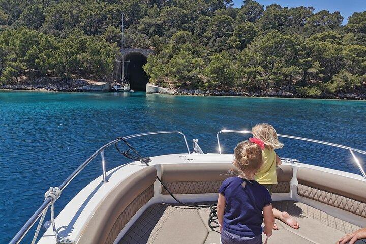Private boat Tour - Dubrovnik Old Town and Elaphite islands