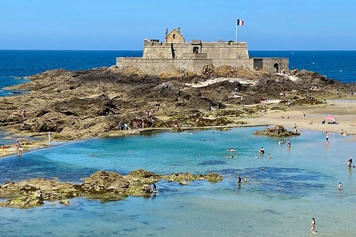 Private 3-Day Normandy, Brittany & Loire Castles Tour