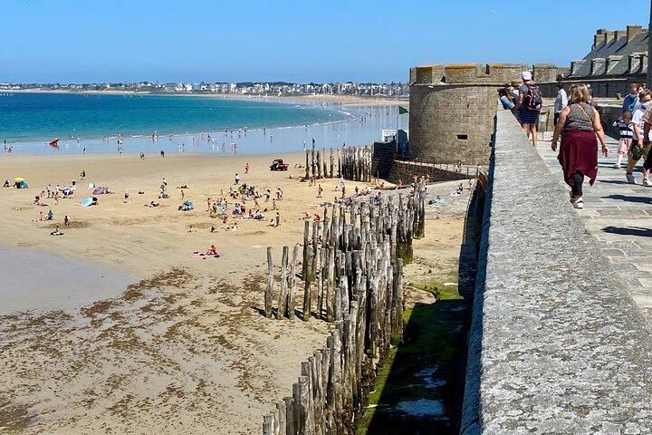 Private 3-Day Normandy, Brittany & Loire Castles Tour