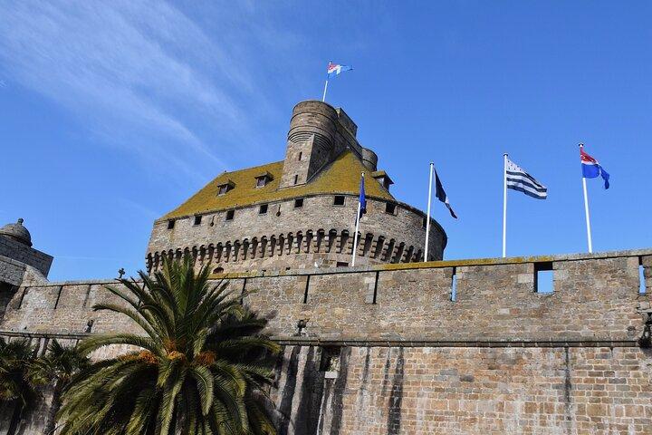 Private 3-Day Normandy, Brittany & Loire Castles Tour