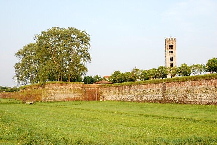 Self-guided Bike Tour from Lucca to Pisa