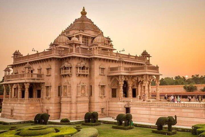 Temples of Ahmedabad Full Day Private Tour