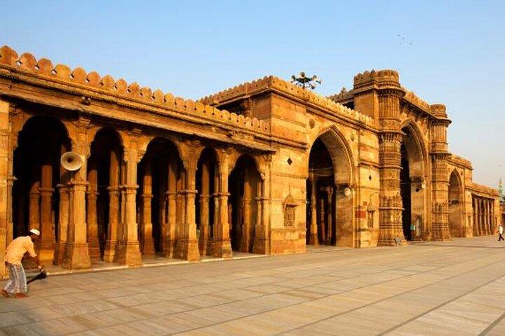 Temples of Ahmedabad Full Day Private Tour