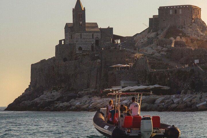 From La Spezia : boat trip in Cinque Terre, with free time ashore