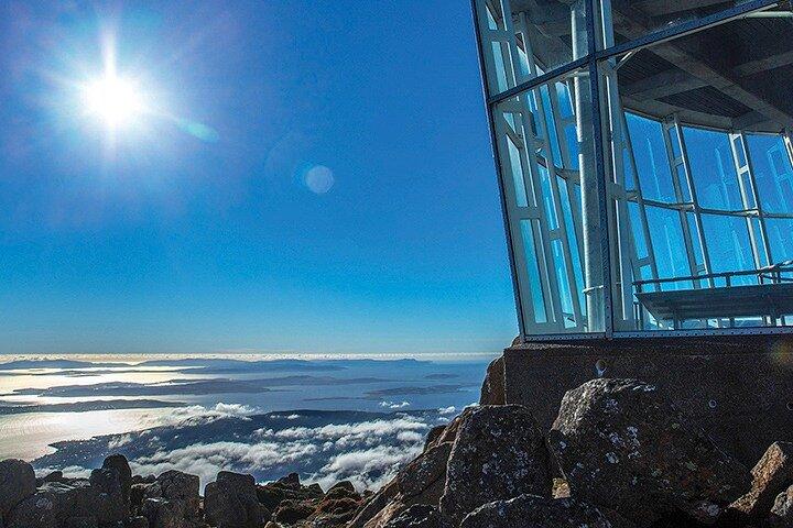 kunanyi/Mt Wellington Tour and MONA Admission