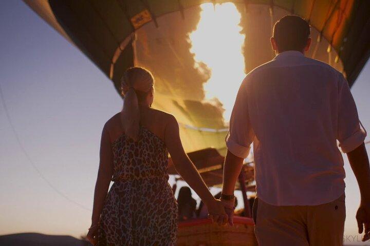 Standard Enjoy Dubai Hot Air Balloon Views From Dubai