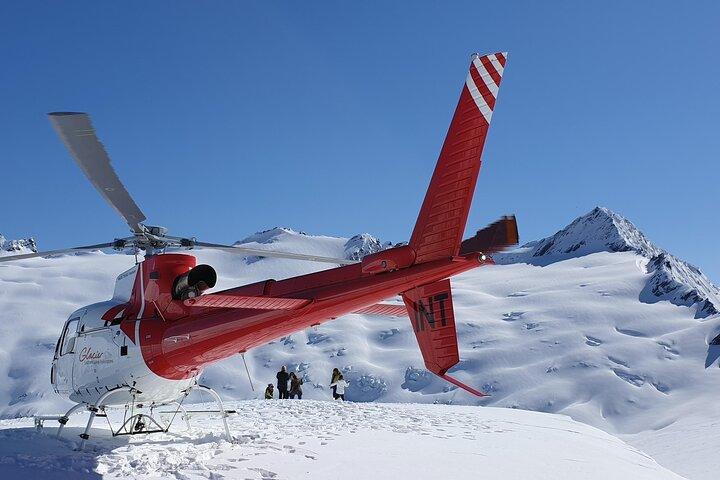 50-Minute Glacier Explorer & Earnslaw Burn Flight, Queenstown