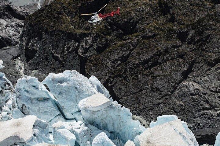 50-Minute Glacier Explorer & Earnslaw Burn Flight, Queenstown