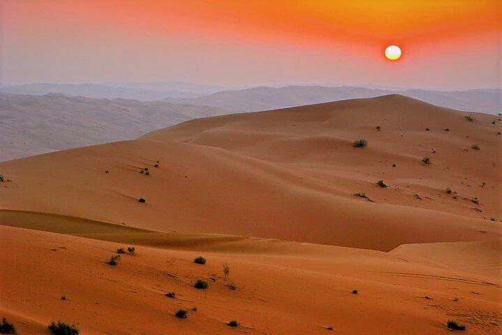 Overnight Desert Safari with BBQ Dinner and Breakfast