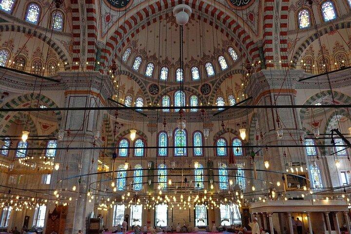 Full-Day Small-Group Guided Tour to Famous Mosques in Istanbul