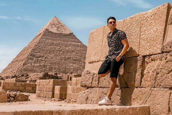 Giza Pyramids and Sphinx Tour