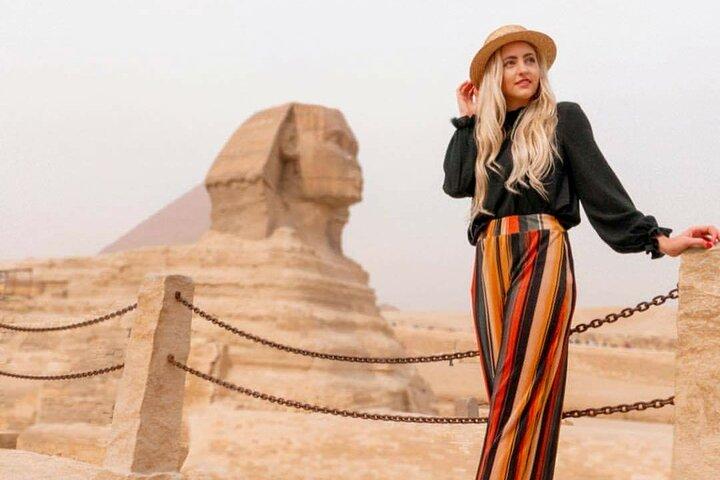 Tour To Giza Pyramids & The Museum of Egyptian Antiquities And Old Cairo