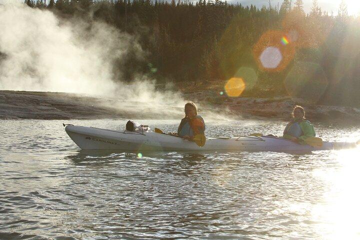Yellowstone Lake & Hot Springs / 3 Hour Morning or Twilight Tour