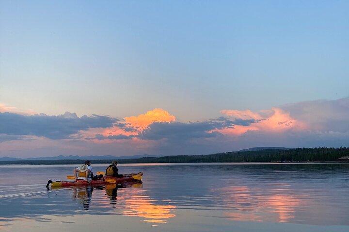 Yellowstone Lake & Hot Springs / 3 Hour Morning or Twilight Tour