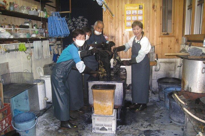 Roketsu dyeing experience: M course Roketsu Dyeing Experience