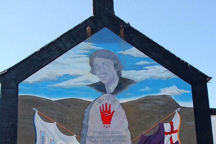Original Private Belfast Troubles and Peace Cab/Taxi Tour 2 Hours