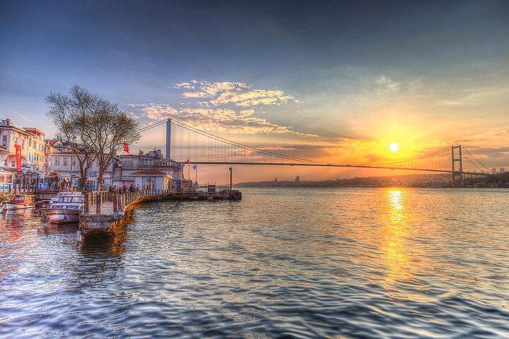 Bosphorus Private Sunset Cruise on a Yacht with Wine