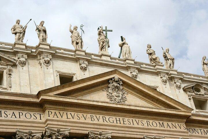 VIP Skip-the-Line GuidedTour:Sistine Chapel,Vat. Museums&basilica