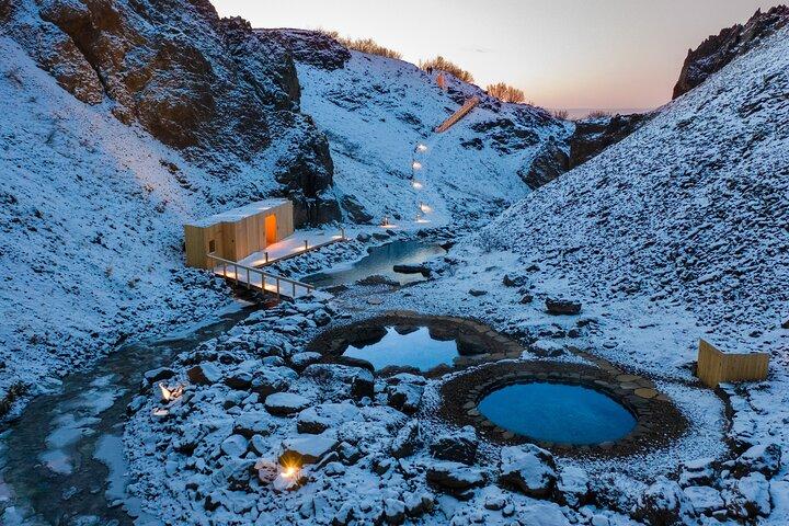 Husafell Canyon Baths Tour
