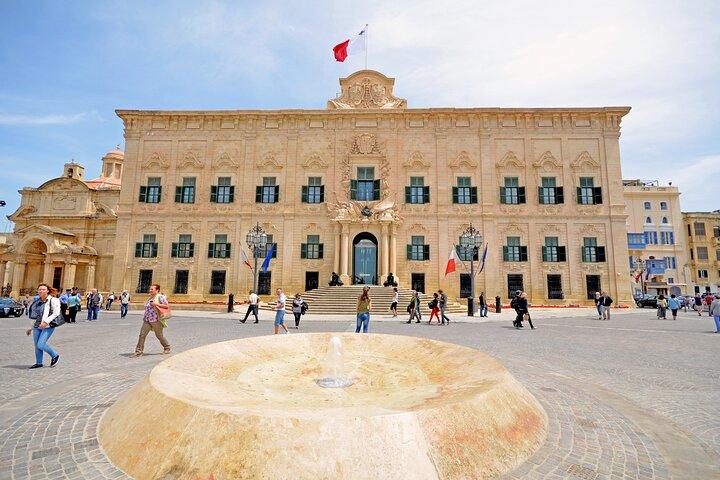 Valletta (UNESCO) guided tour, Malta Experience (included), Cathedral (optional)
