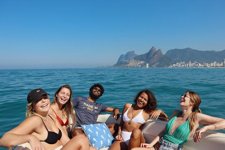 Rio de Janeiro: Shared Speedboat Tour with Beer Included!