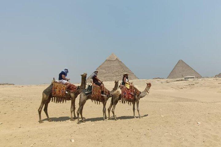 Private Camel or Horseback Riding around Giza Pyramids