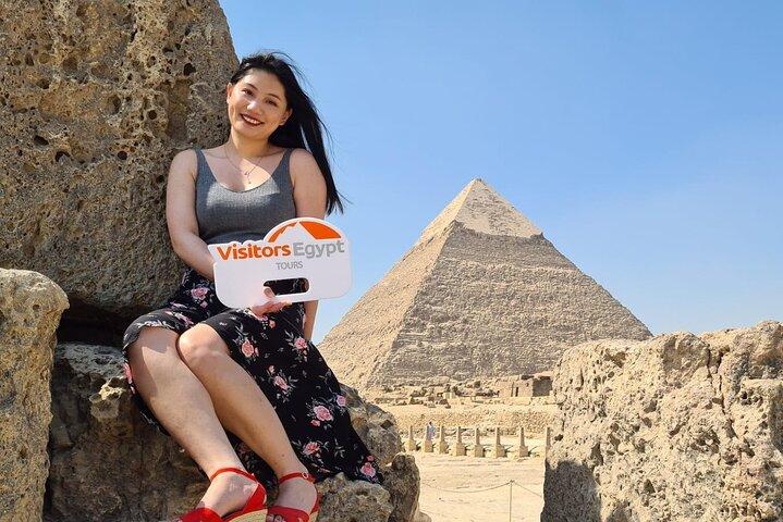 Private day tour at Giza Pyramids & Egyptian Museum in Cairo .