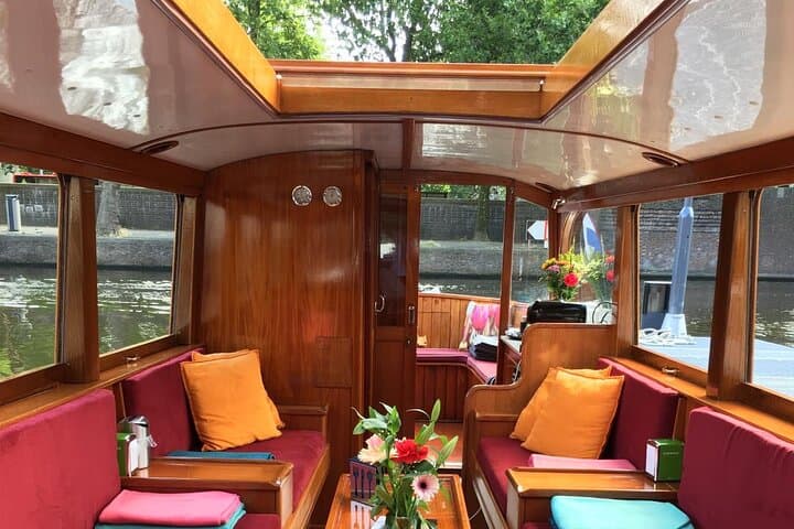 Cruise Amsterdam like a Local — Small Group 12 pax