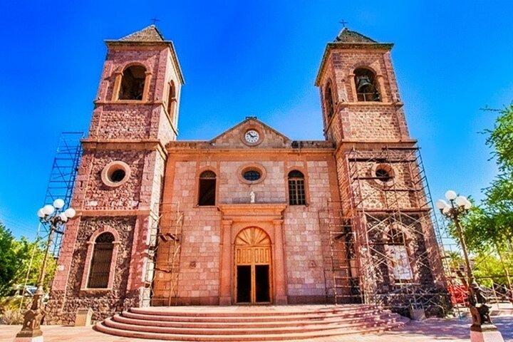 La Paz and Todos Santos Day Trip with Lunch