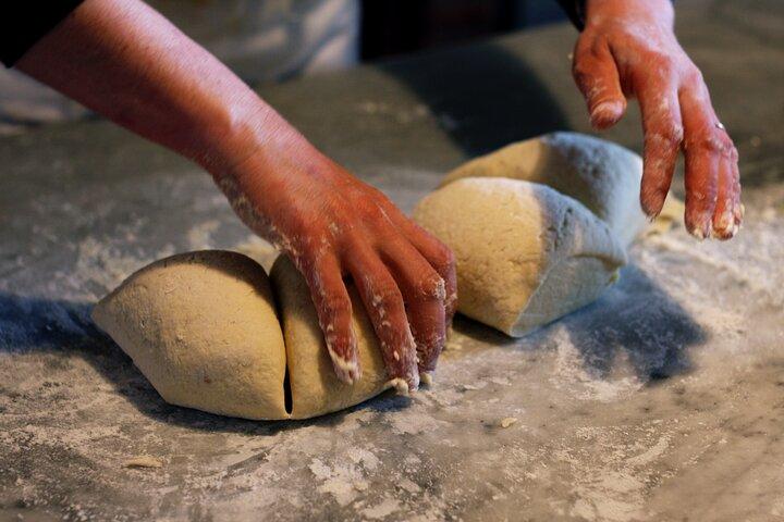 Authentic Culinary Experience in a Tuscan Family Estate