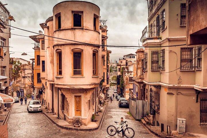 Istanbul in Colors: Balat Tour