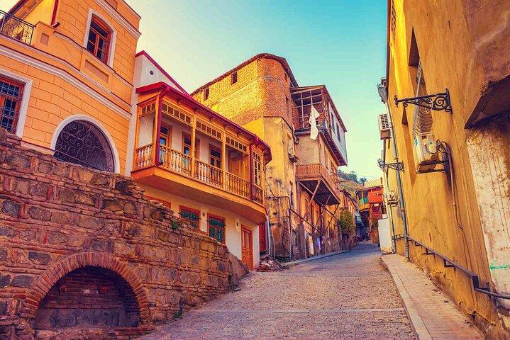 Tbilisi:Evening Walking & Talking Tour with Wine & Boat Ride