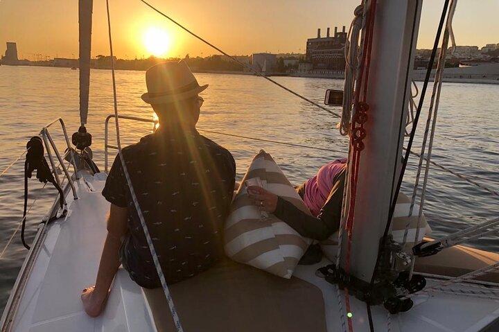 Sailing tour to the sunset on the Tejo River