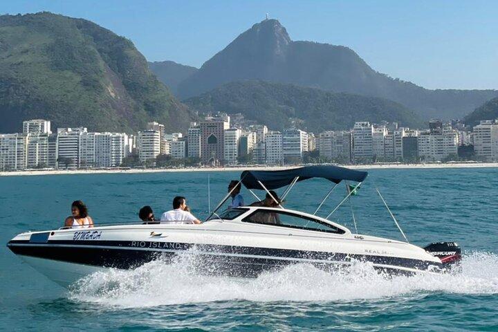 Half-day Swim & Fun Boat Tour in Rio
