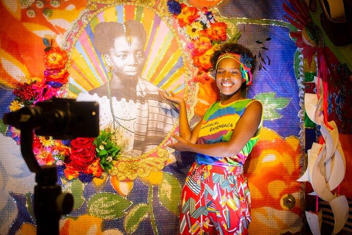 Carnaval Party Tour and Samba Class in Rio with Transfer