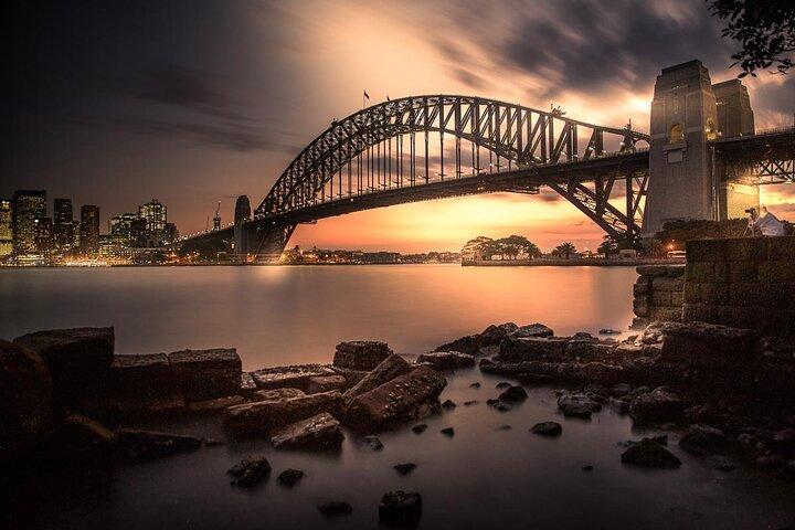 Private Sydney Harbour Sunset Photo Tour & Cruise