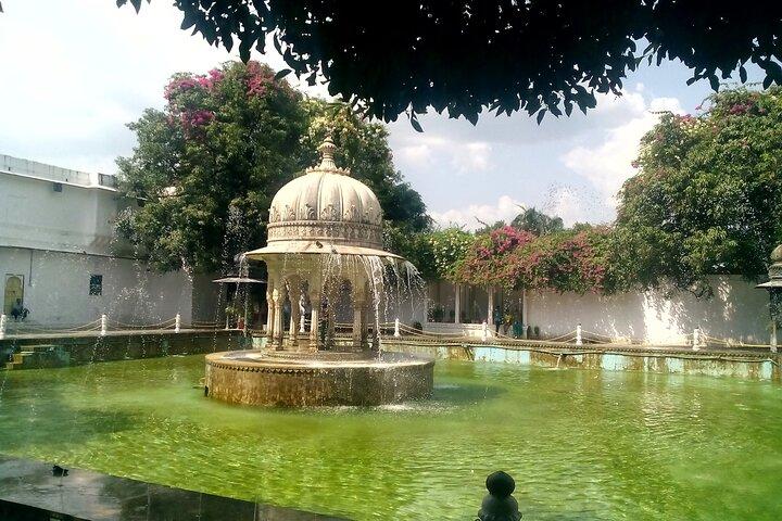 Highlights of Udaipur : A Private Guided tour