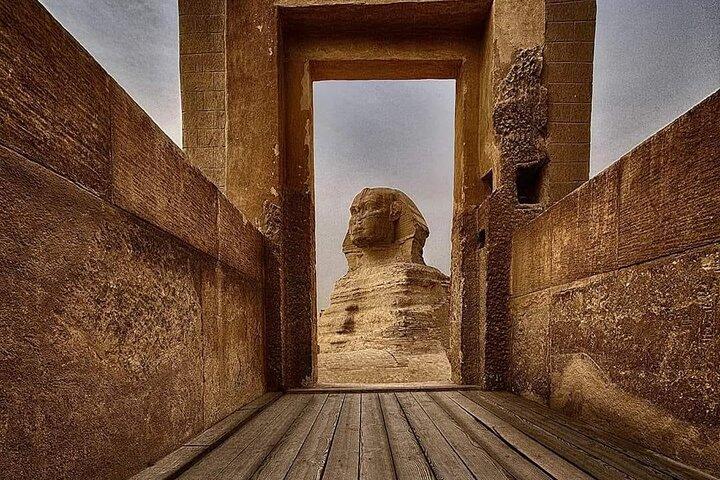 Full Day Guided tour to the Pyramids, Sphinx, Meidum And Dahshur