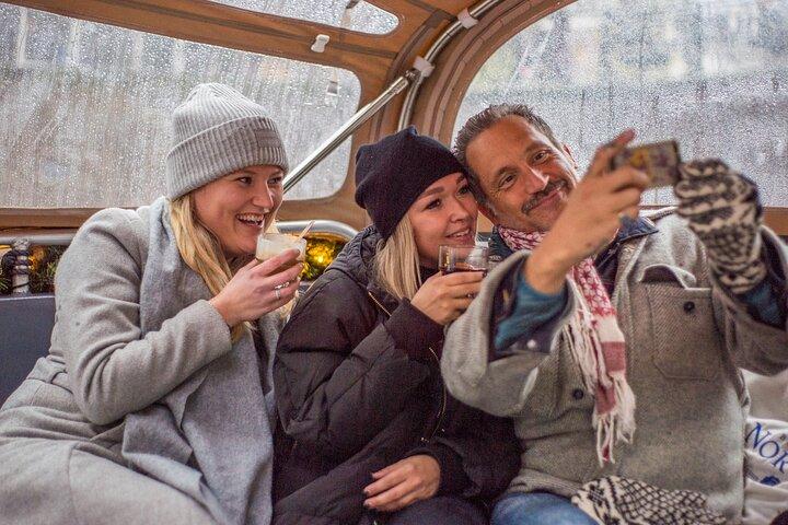 Amsterdam: Luxury Light Festival Cruise Unlimited Drinks Included