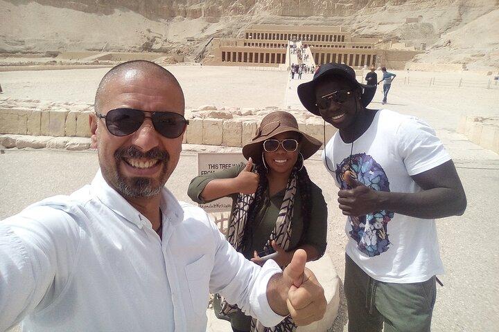 Cairo: Private 2-Day Abu Simbel and Luxor with Entrance Fees & 5 *Hotel by Plane
